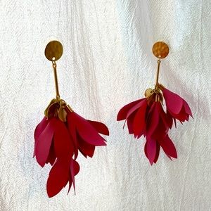NWOT Floral earrings